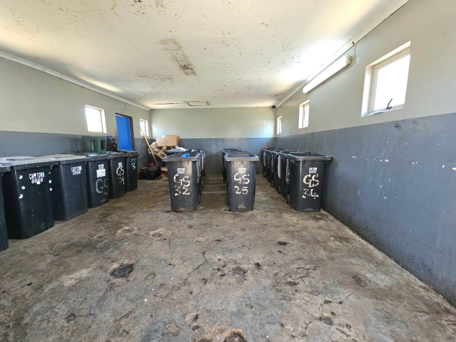 2 Bedroom Property for Sale in Whispering Pines Western Cape